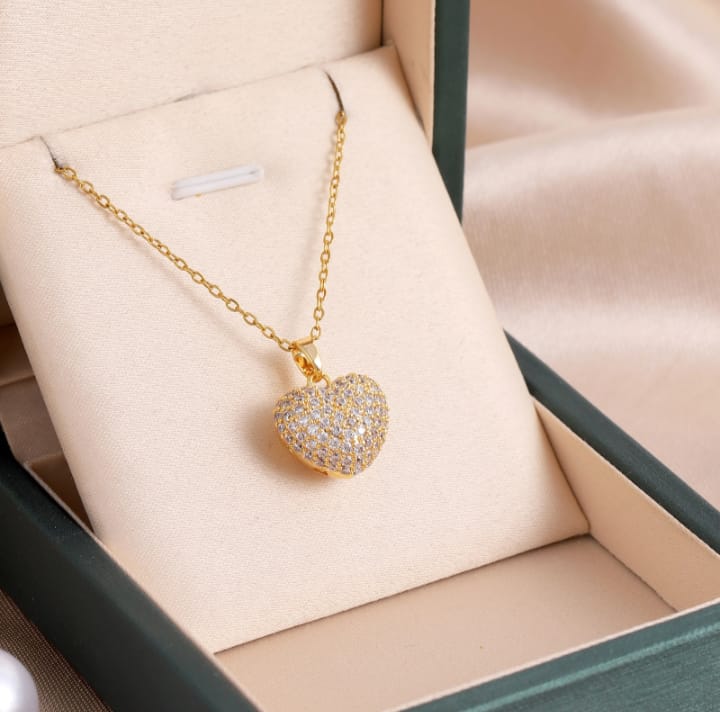 Cadena con colgante de corazón en acero inoxidable 304 y chapado en oro de 18 k
