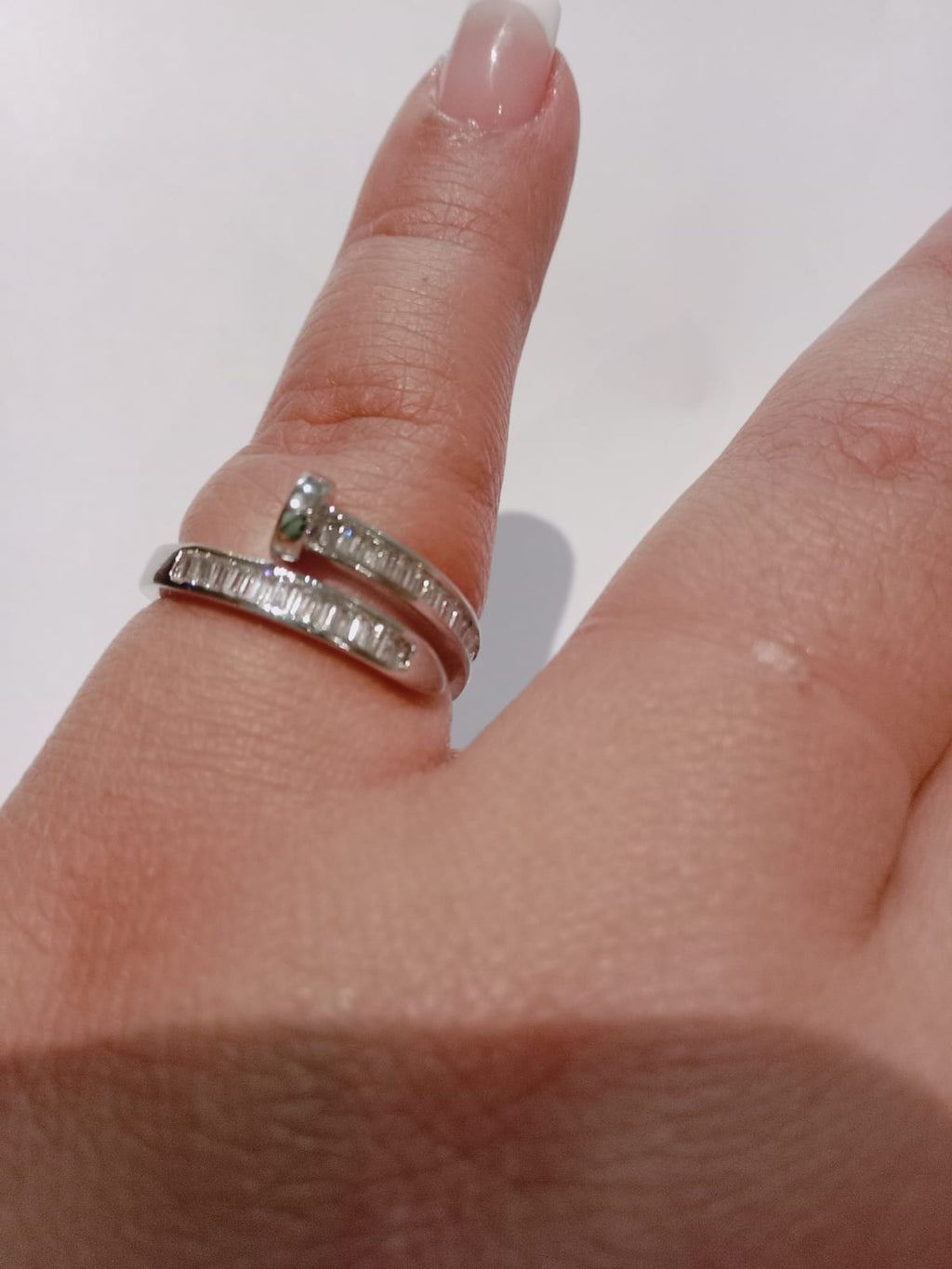 Anillo adiamantado en circón de cobre chapado en oro de 18 k  plateado