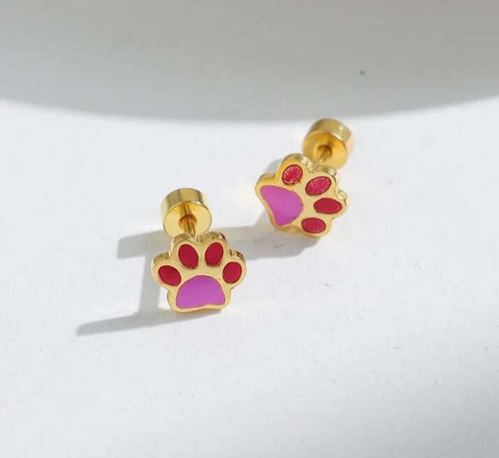 Pendientes pequeños garra colores  rosa en acero inoxidable 304 y chapado en oro de 18 k