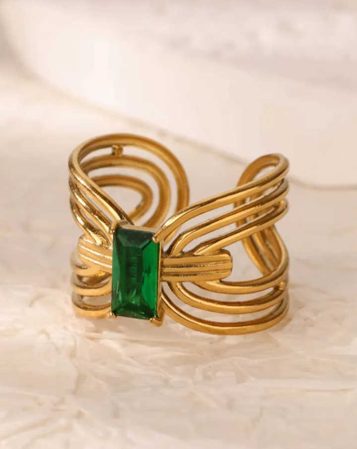 Anillo estilo vintage verde de acero inoxidable circón con enchape de oro de 18 k